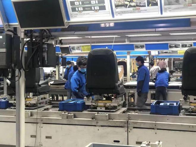 上海国际汽车城经济发展中心对延锋国际座椅系统工厂